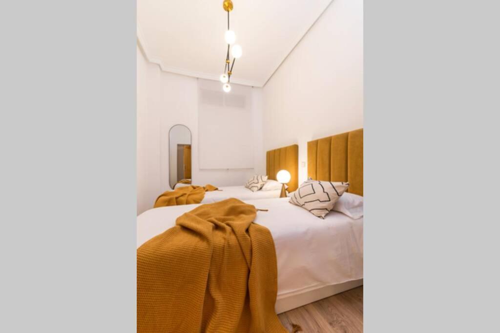 Appartamento Coqueto Piso En Madrid/Atocha. 4 Personas 2 Hab Esterno foto