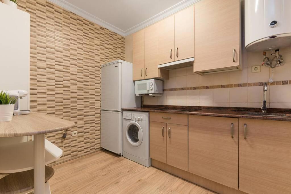 Appartamento Coqueto Piso En Madrid/Atocha. 4 Personas 2 Hab Esterno foto